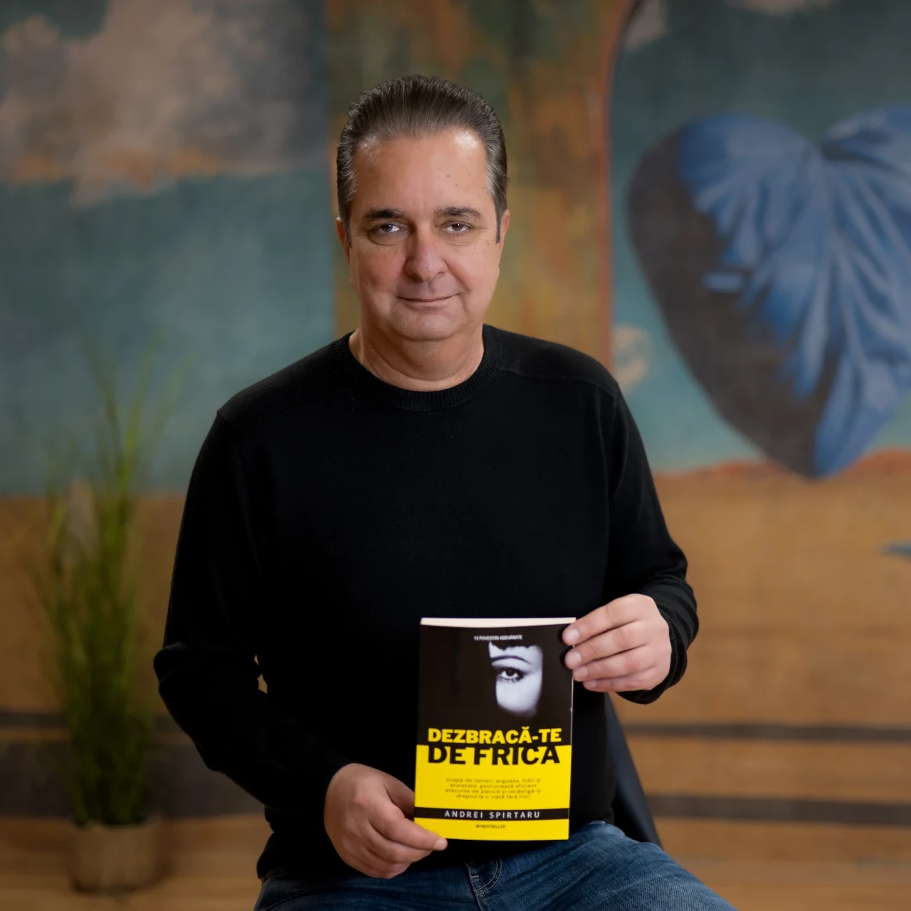 Andrei Spirtaru cu volumul „Dezbracă-te de frică”